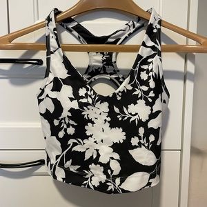Women’s Size S black & white sports bra
